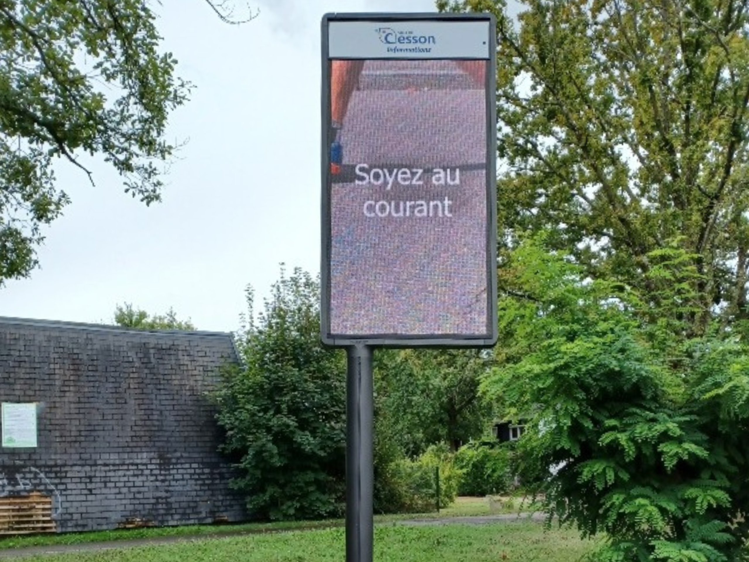 STYLE® 1.56m² - V1 P4 240 x 405mm